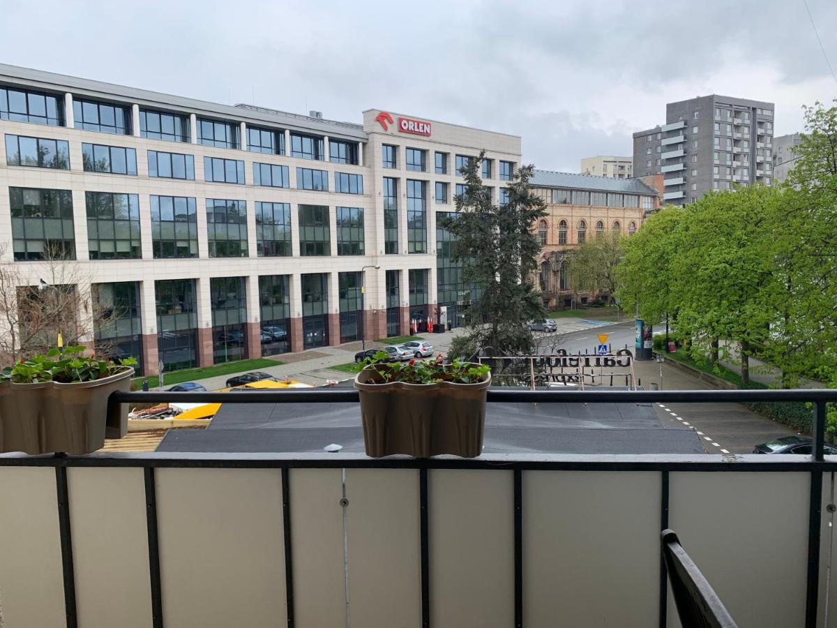 Perfect Location Two Bedrooms With Balkony Varsavia