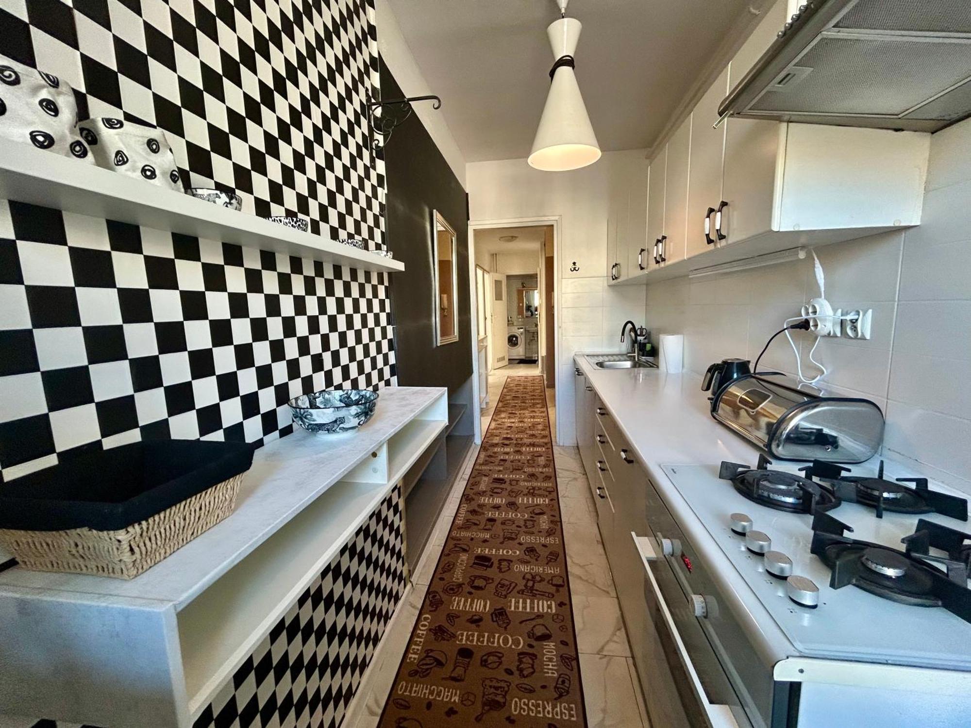 Perfect Location Two Bedrooms With Balkony * Varsovia